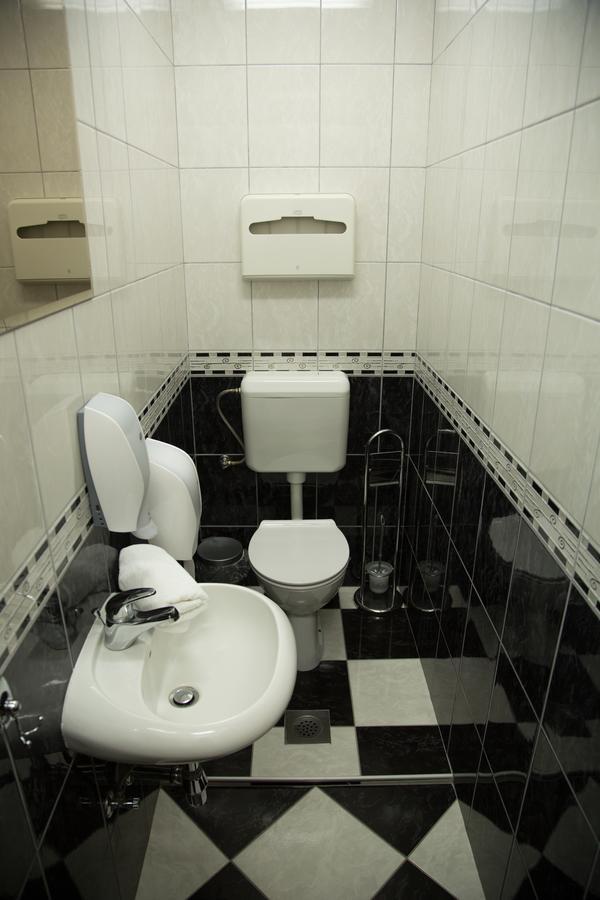 Hotel Babino Brdo Derventa Екстер'єр фото