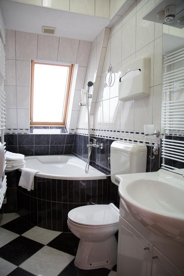 Hotel Babino Brdo Derventa Екстер'єр фото