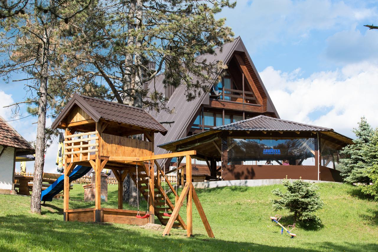Hotel Babino Brdo Derventa Екстер'єр фото